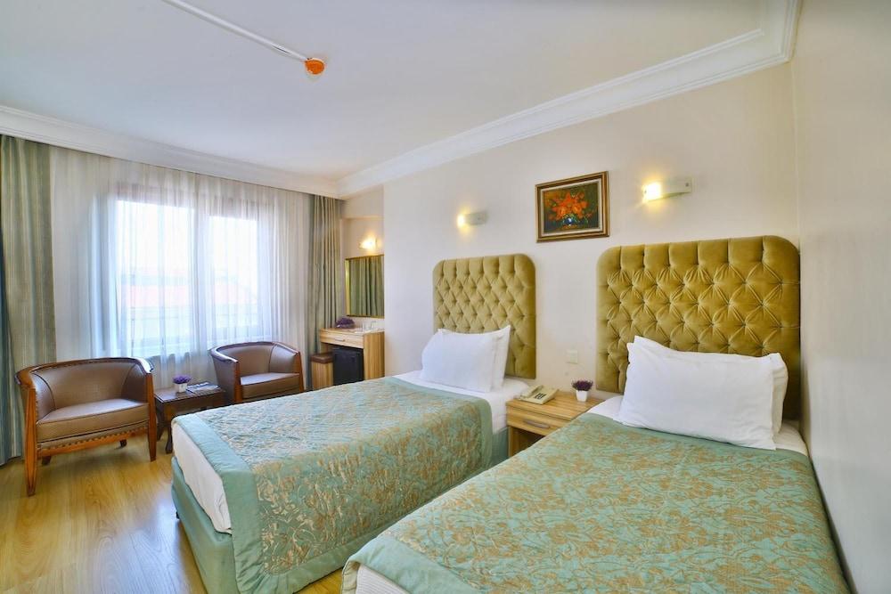 Grand Ant Hotel Istanbul Exterior photo