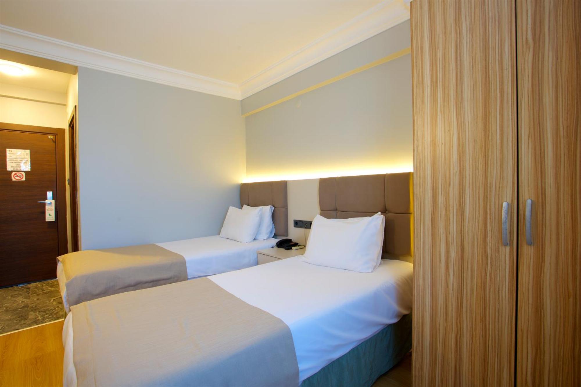 Grand Ant Hotel Istanbul Exterior photo