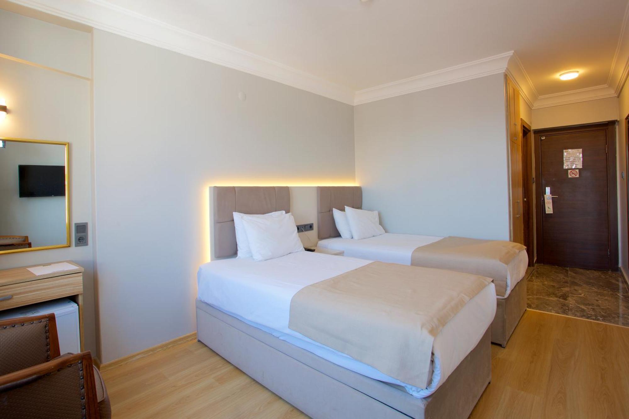 Grand Ant Hotel Istanbul Exterior photo